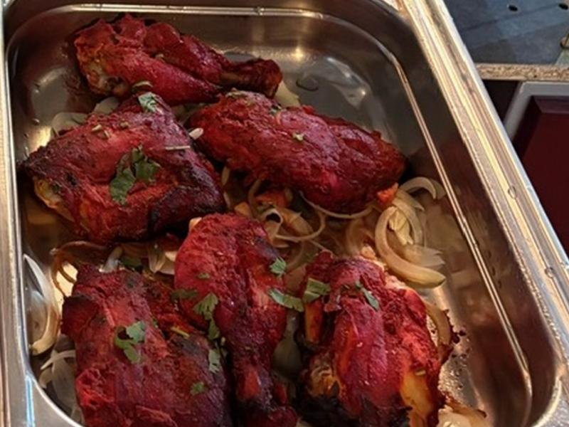 Poulet tandoori grillé au buffet du Royal Buffet